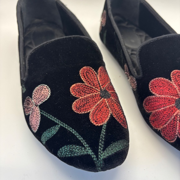 Birdies Black Loafers with Floral Embroidery - Picture 2 of 12